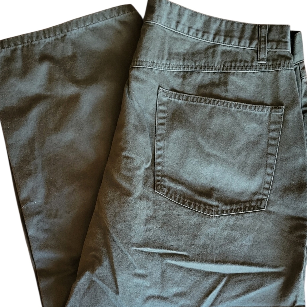 Geoffrey Beene Olive Drab Chino Pants